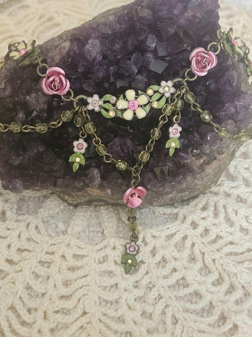Vintage Avon Fashion Flower Swag Necklace Pink Rose Floral 2001